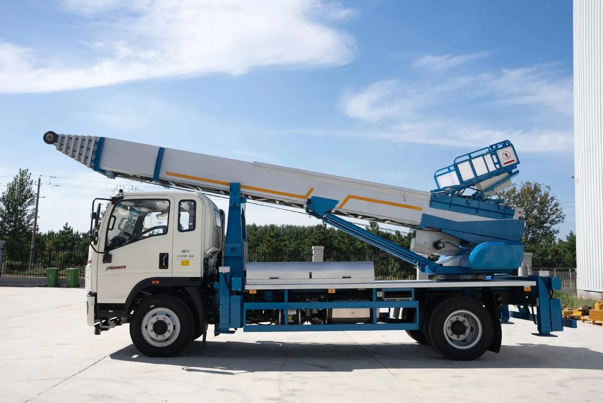 衢州衢江云梯上料车租赁费用